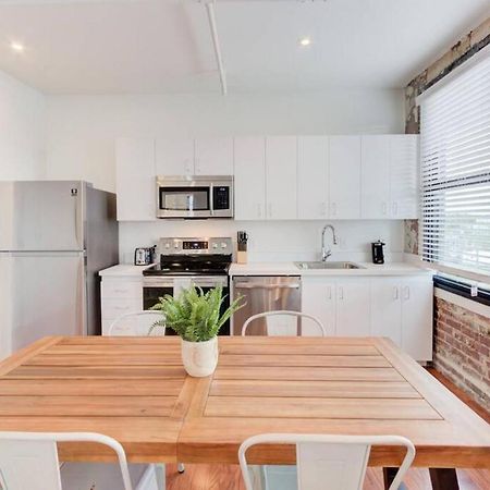 Historic Apartment In Prime Location Memphis Bagian luar foto